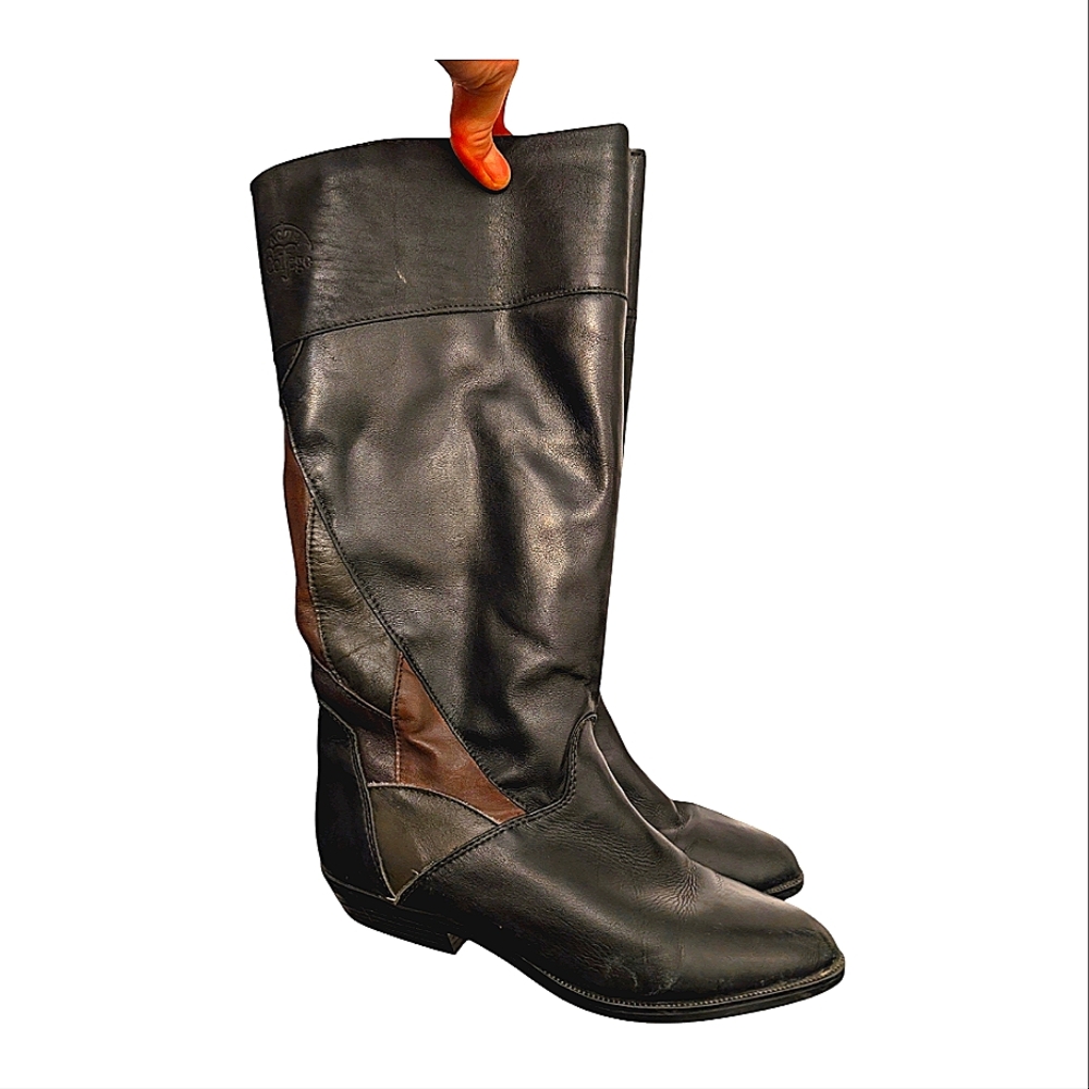 Selection College Canada Size 10.5 boots in EUC